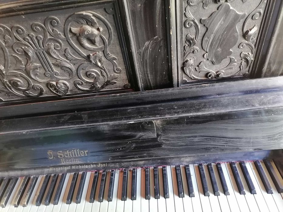 pianina pentru colectie