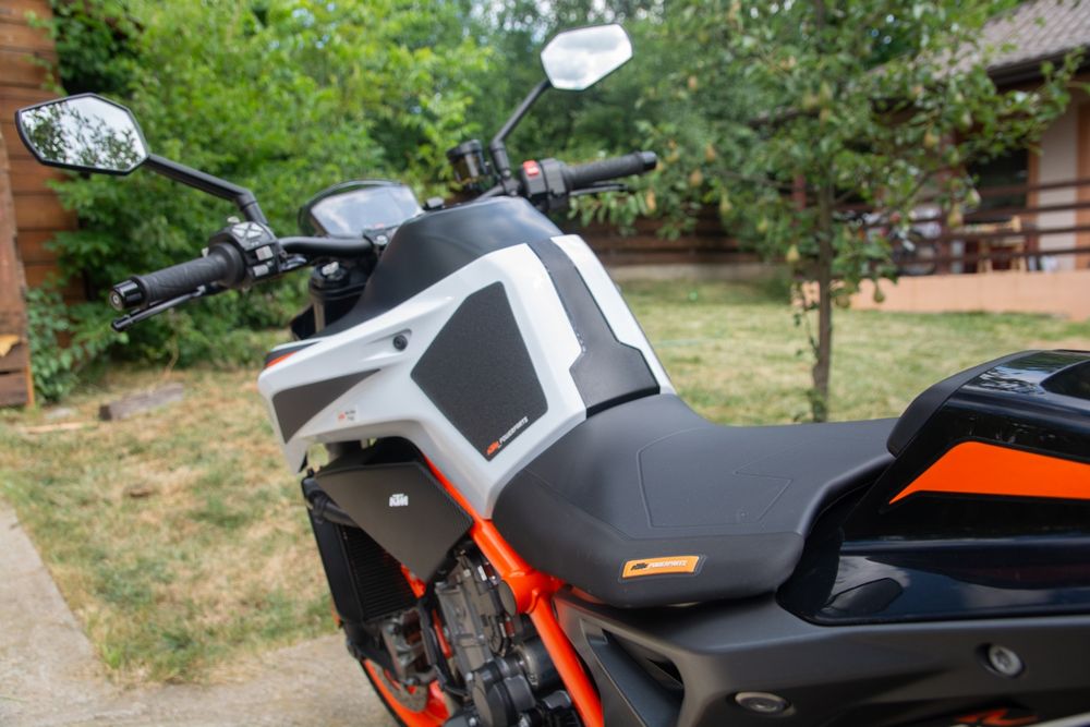 KTM 890 Duke R 2020