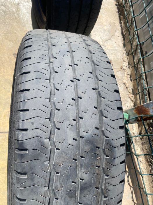 KUTOGREEN 235/65 R16C два броя гума