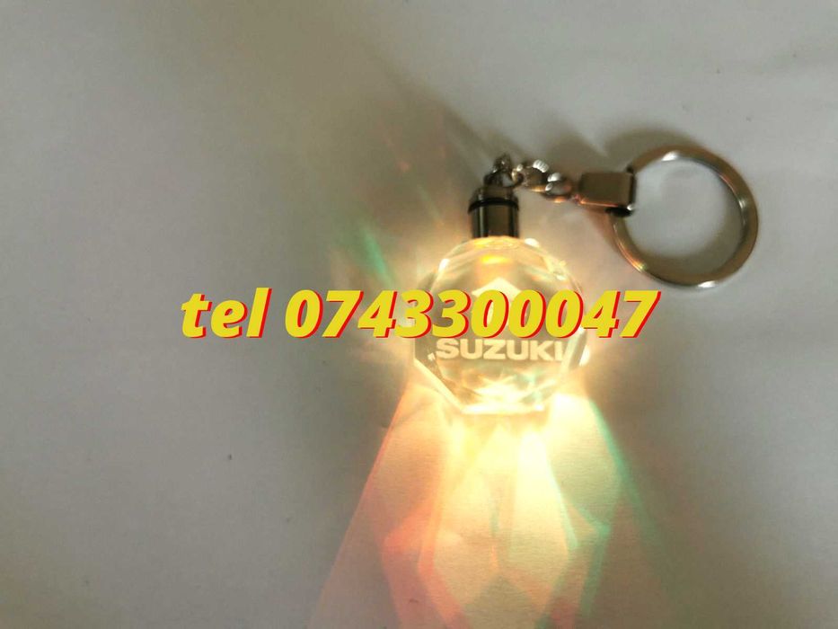 Promo Breloc Din Sticla Cu Led Cristal 6 Culori Suzuki Sau Alte Auto