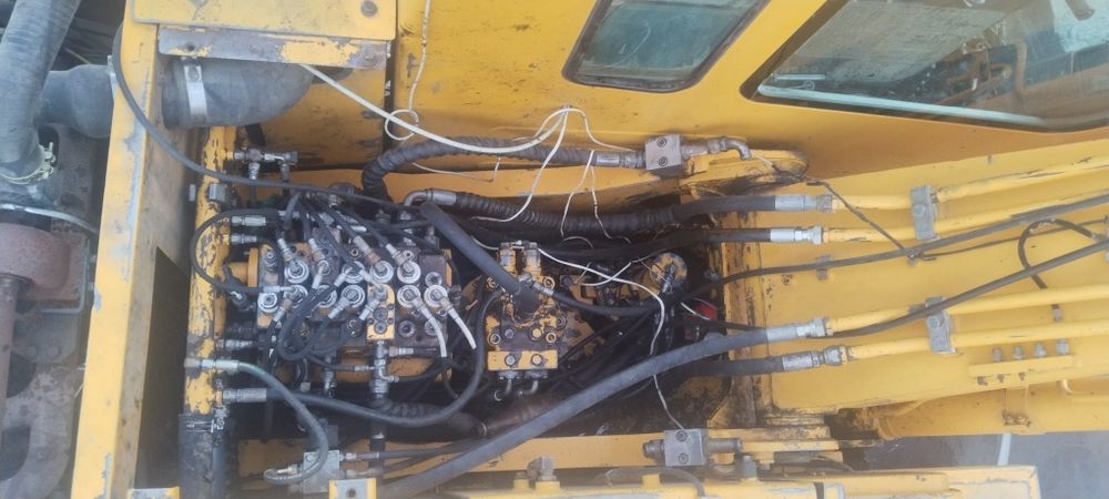 Ekskavator HYUNDAI 1400