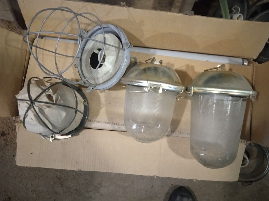 Продам плафоны и лампы