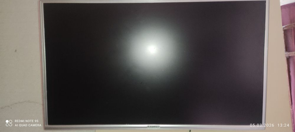 Samsung 32 сотилади