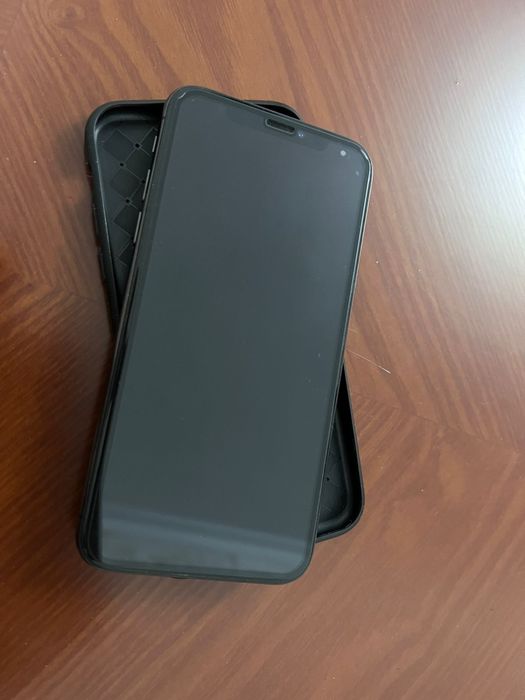 Iphone X 64 гб 83% емкость аккумулятора