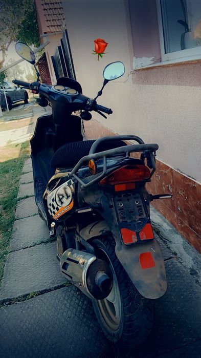 Vand scuter de 49cc