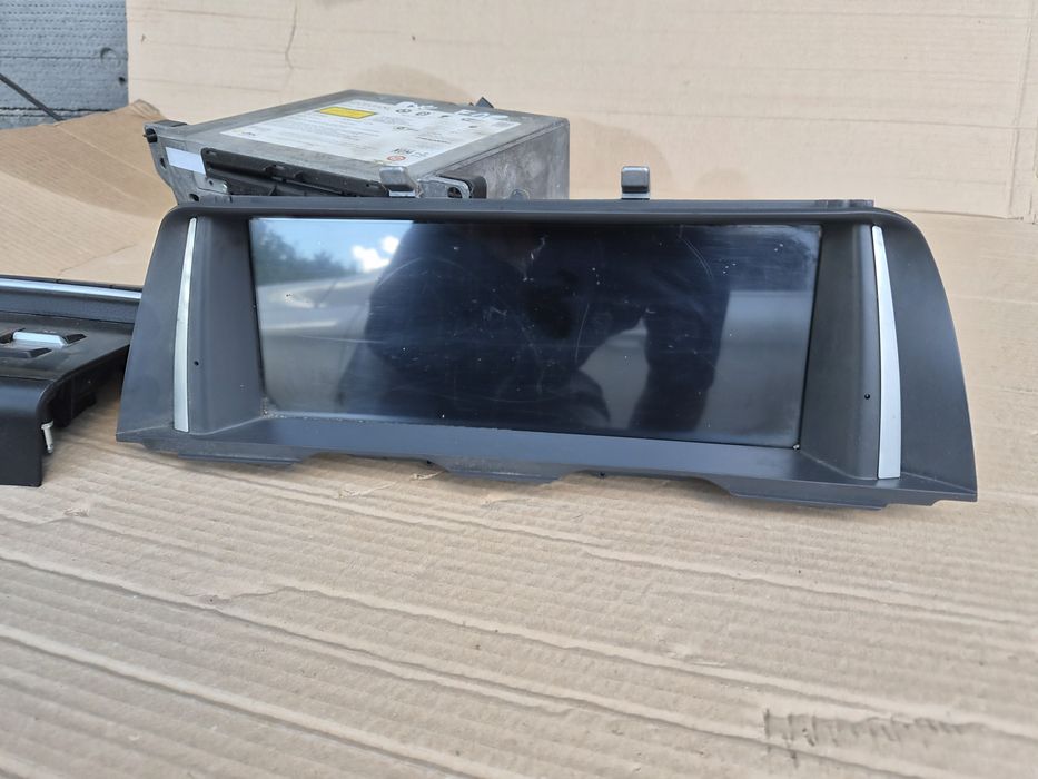 Navigație bmw f10