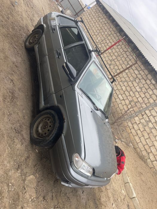 Срочно продаю машину