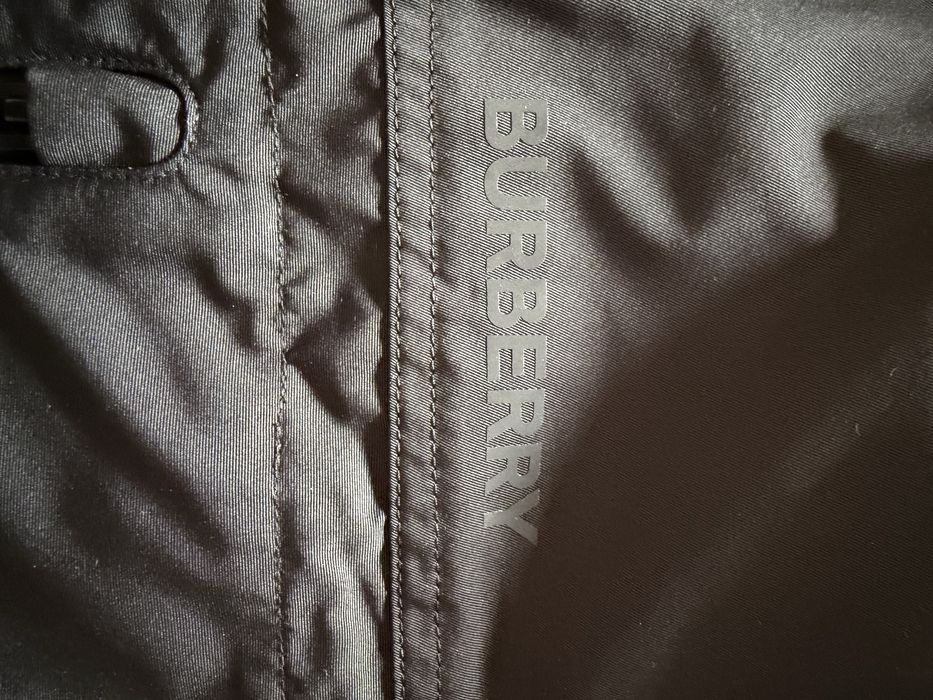 Преходно водоустойчиво яке Burberry