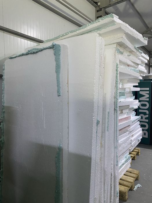 Пена пласт  73 штук