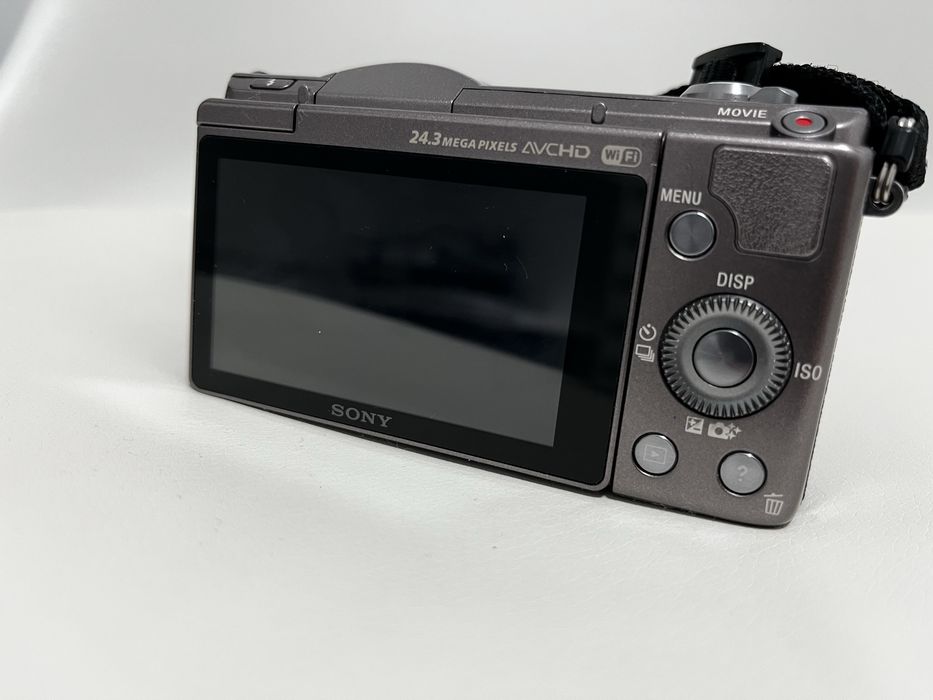 Aparat foto mirrorless Sony A5100