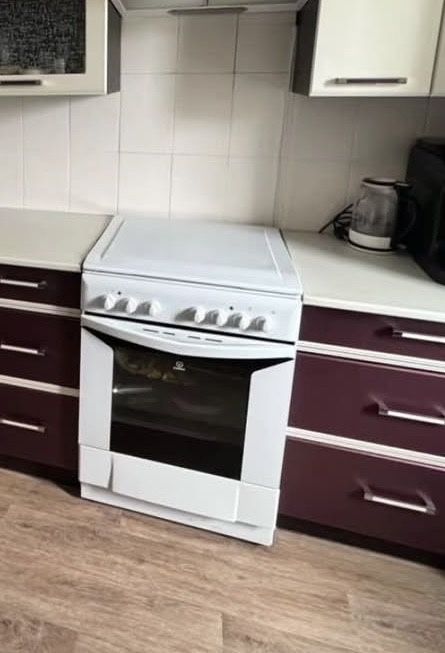 Продается плита INDESIT