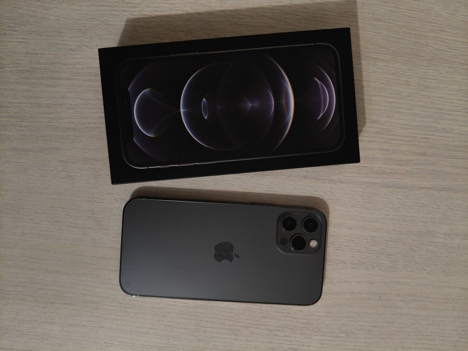 iPhone 12pro , 128gb.и Apple watch S8.