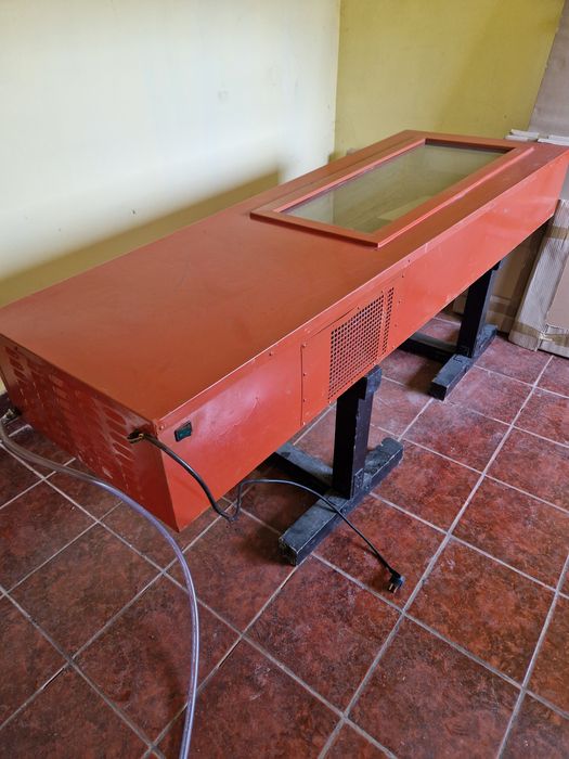 Vând capac frigorific funerar