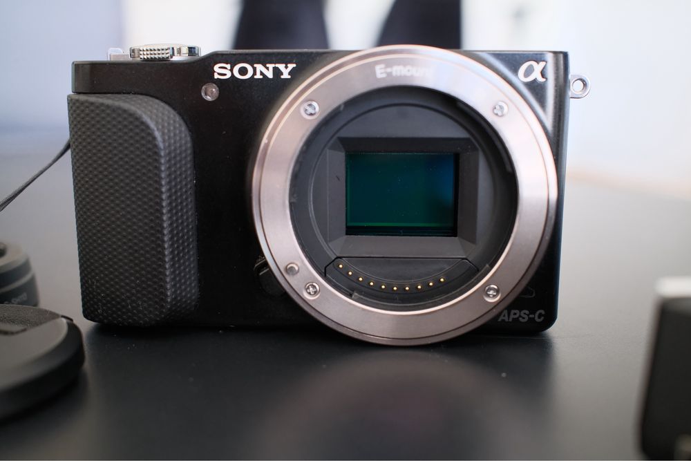 Vând Sony NEX-3N body