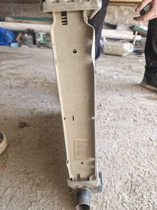 Радиатор от мерседес 124