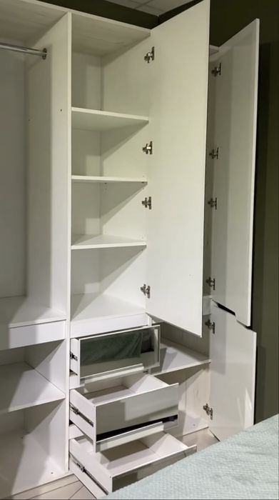 Продам шифоньер