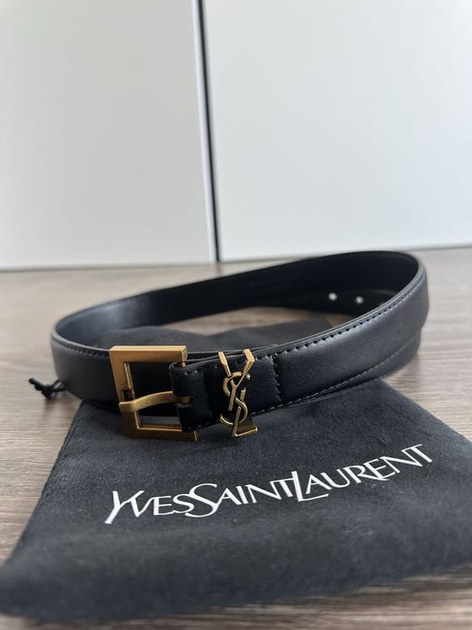Curea Yves Saint Laurent