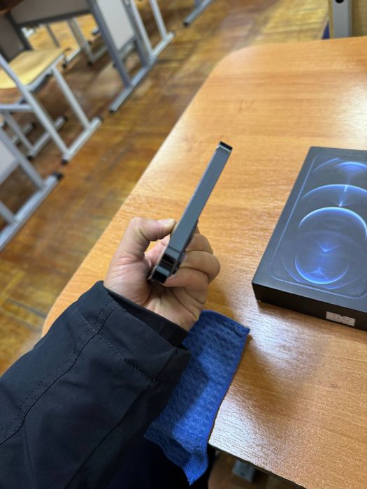 iPhone 12 pro max 256