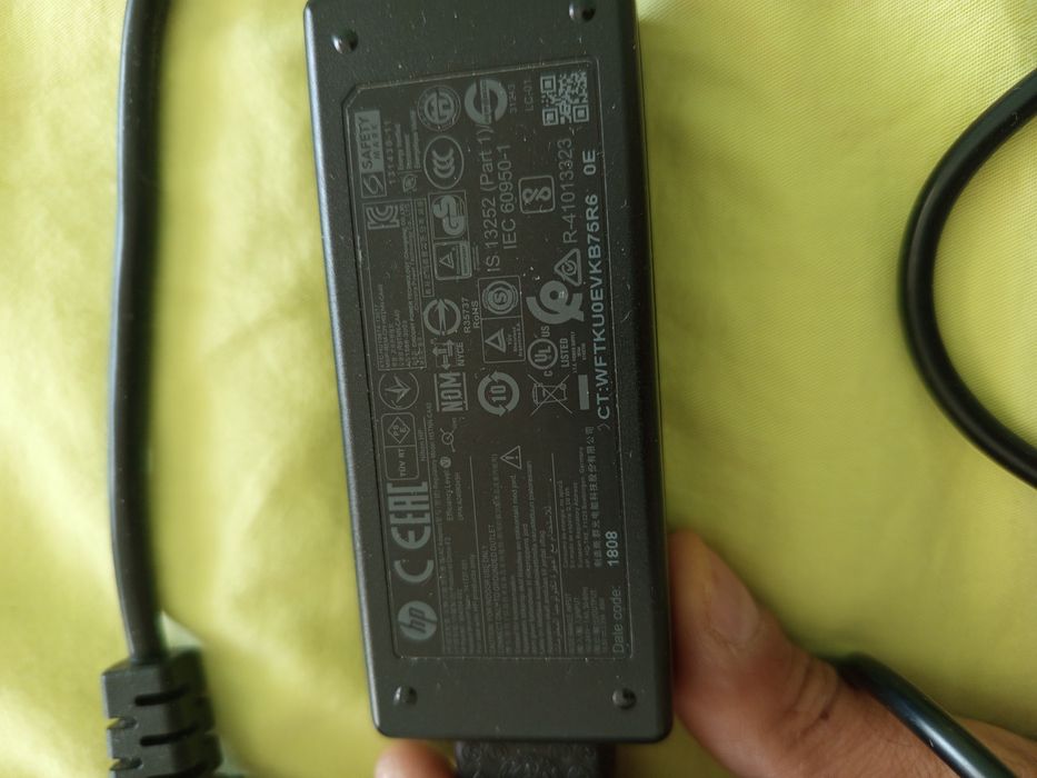 Зарядно за лаптоп HP AC adapter ,DeTech