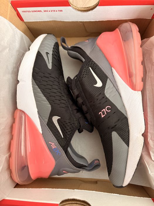 Маратонки Nike AIR MAX 270 и NIKE COSMIC RUNNER 35,5 сандали apawwa