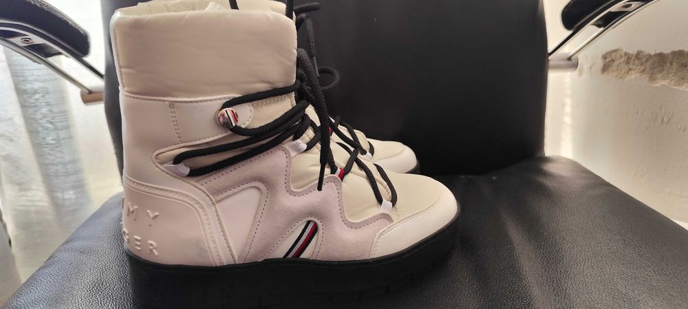 Апрески Tommy Hilfiger