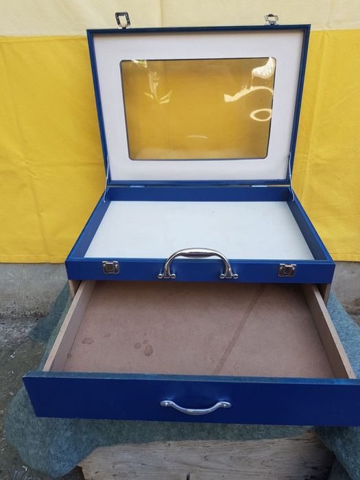 Caseta cu sertar pt. depozitare