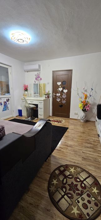 Apartament decomandat 3 camere, Etaj 1, Mobilat și utilat(SUPERB)
