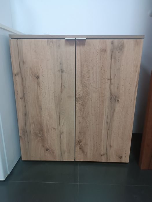 Шкаф 55*60*30 за офис/дома