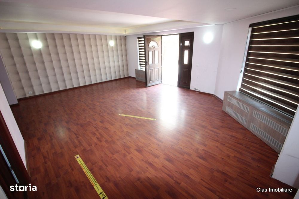 Casa de locuit, pretabila Spatiu Comercial !!