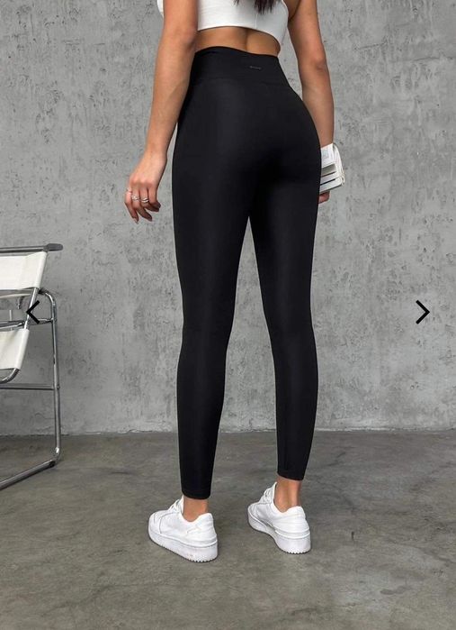 Клин стягаща и оформяща материя