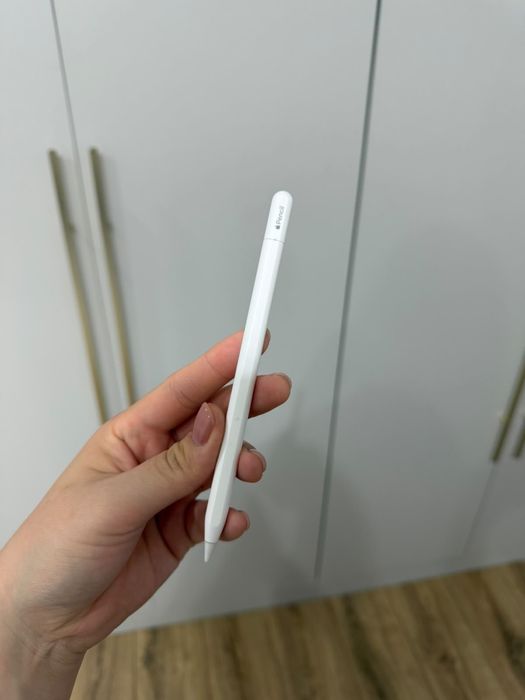 Ipad a16 с ручкой