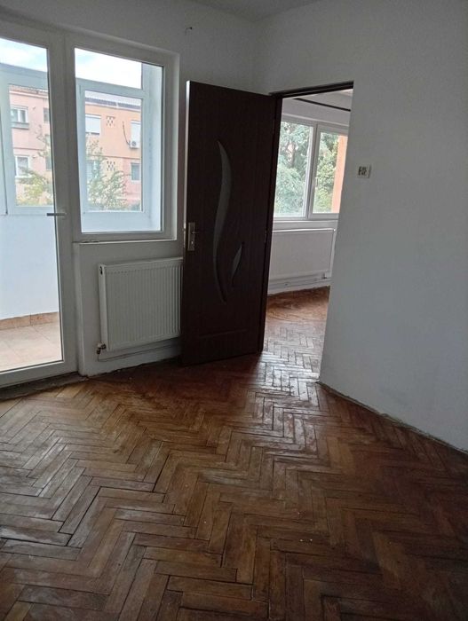 chirie apartament 2 camere Nemobilat in cartierul Solidaritatii