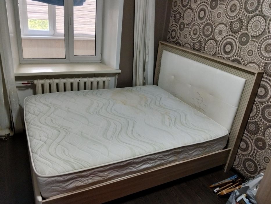 Кровать двуспальная
