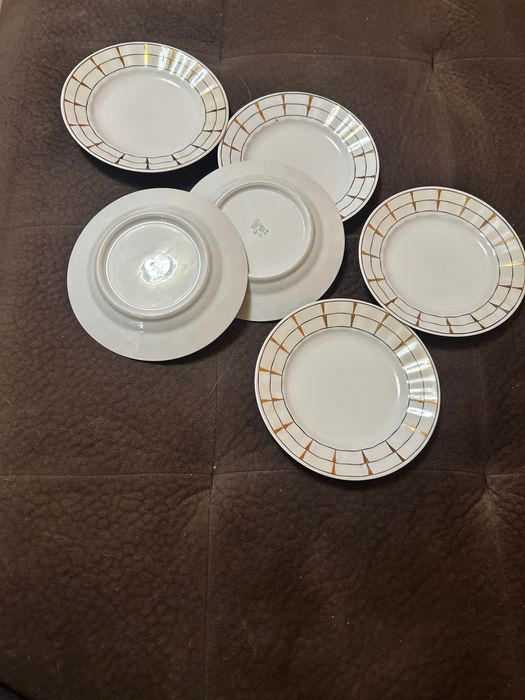 Руски десертни чинии