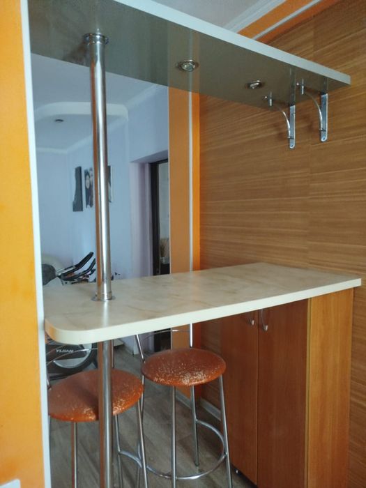 Продам барную стойку