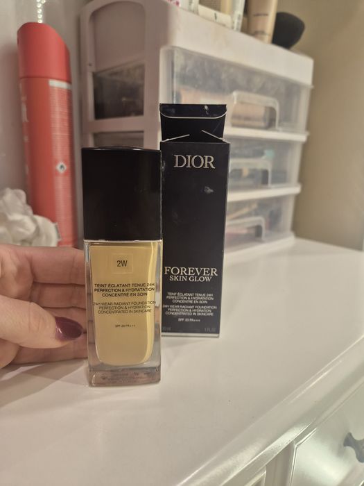 Фондьотен Dior forever skin glow - 2W