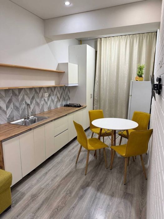 Продается 2 комнатная квартира в ЖК Izzat House / кадышева / Иззат