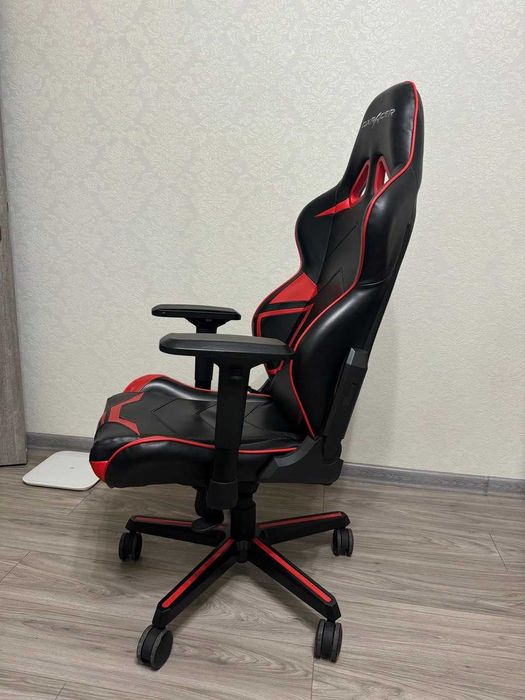 Игровое кресло Dx Racer  оригинал