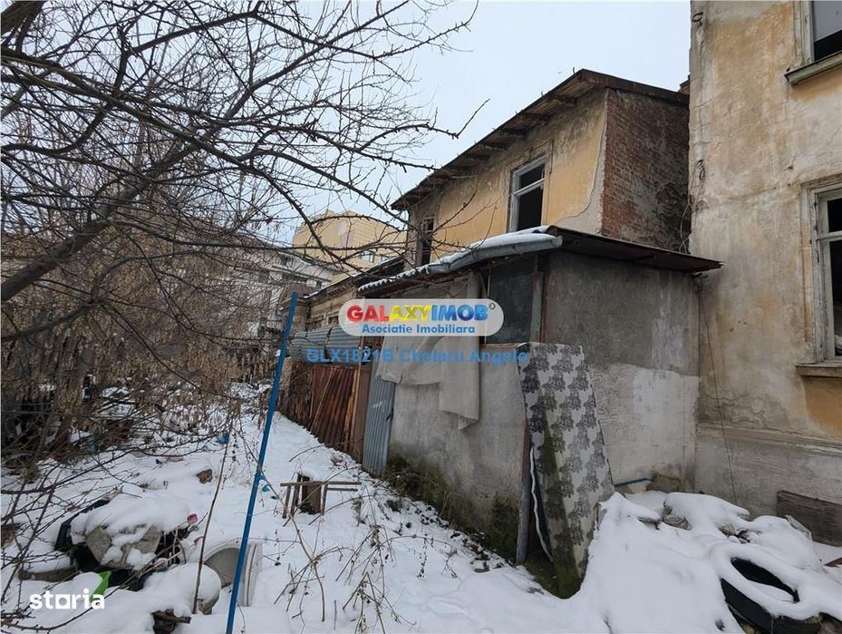Udriste, 3 vile și teren 1745 mp , deschidere 18 m, proiect 8 vil