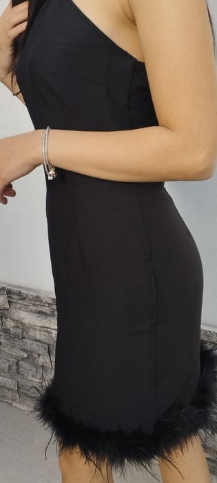 Рокля с пера размерМ 15лв