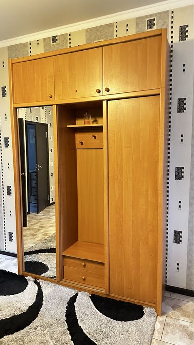 Продам Шкаф б/у