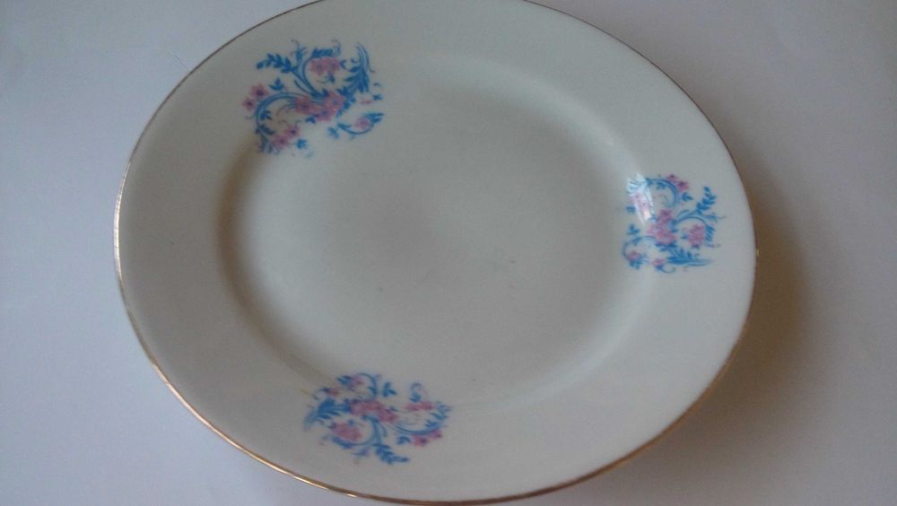 Чинии  български ретро