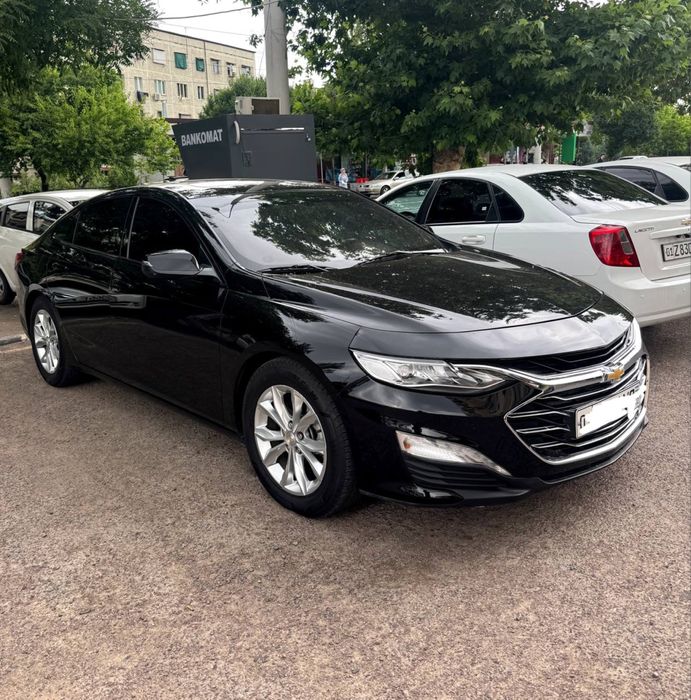 Malibu Premier 2021 Yil Qora Rang Polni Navarot