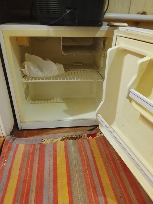 Холодильник б/у хорошем состоянии