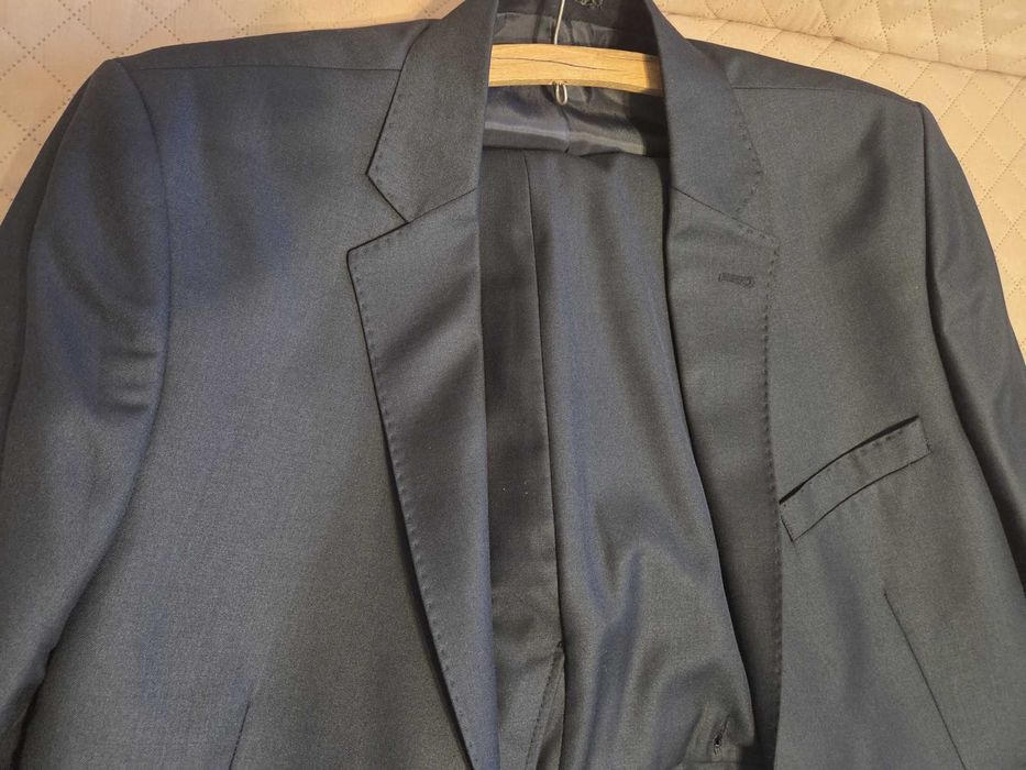 Costum bărbat 50, stare excelentă