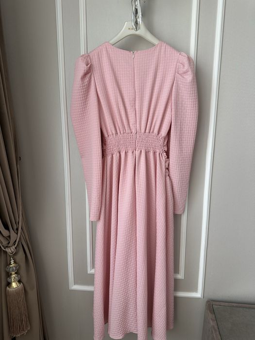 Продаю коктейльное платье