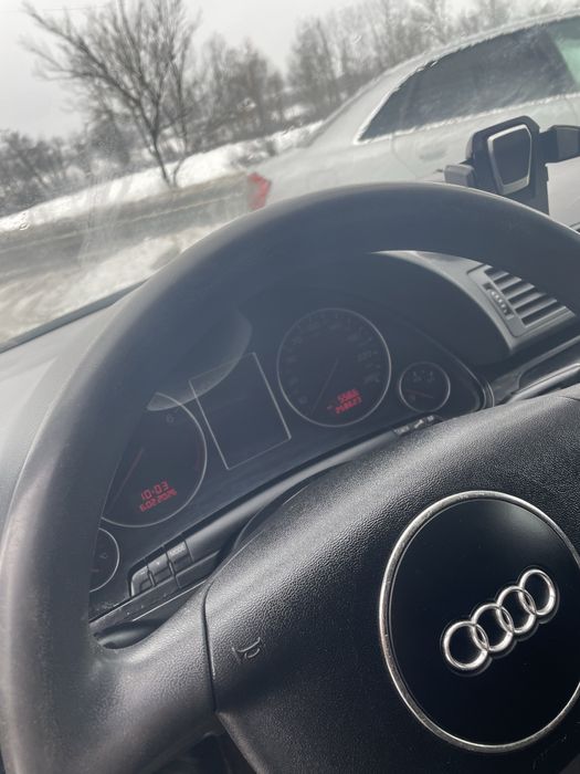 Vand Audi A4 sau schimb