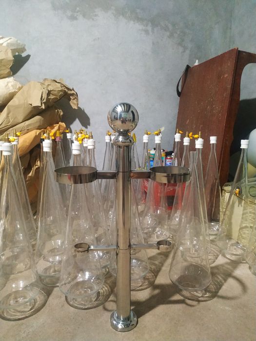 Продам стойки из нержавеющей стали для газ воды