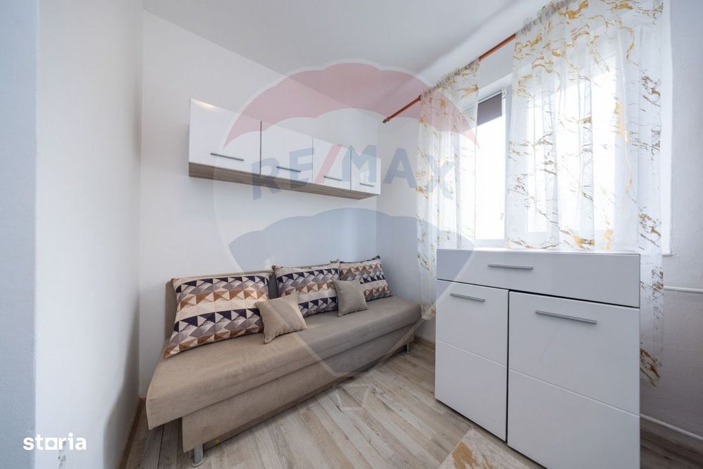 Camera de camin, Renovata ideala pentru studenti !!! — fotografia 1