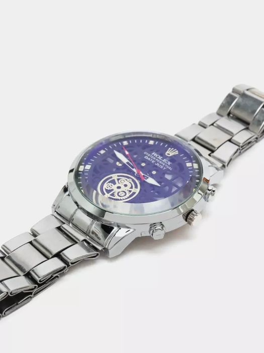 Erkaklar uchun soat va zanjir toʻplami
89,000 so'm